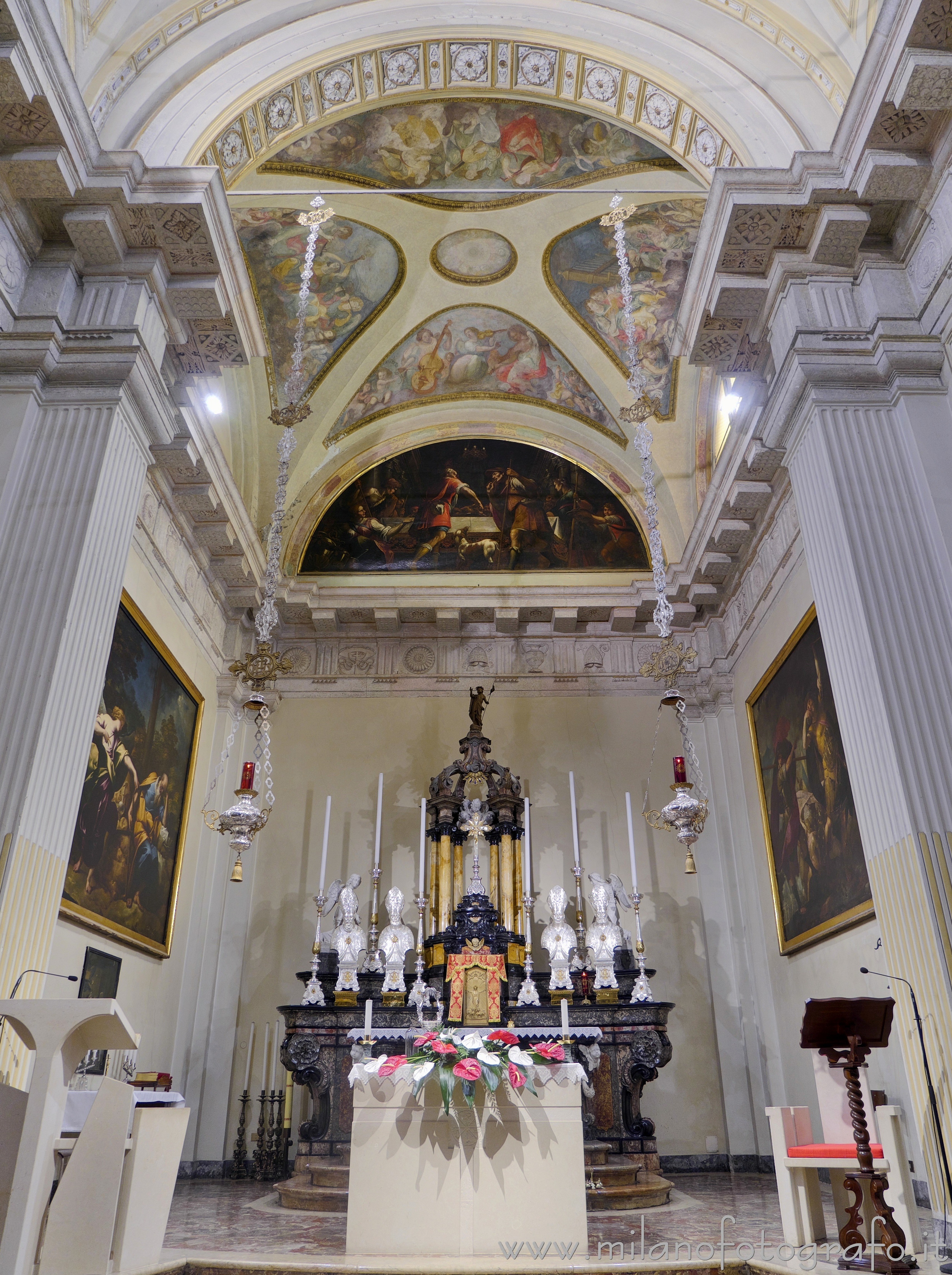 Milano - Abside della Chiesa di San Raffaele - Foto a piena risoluzione